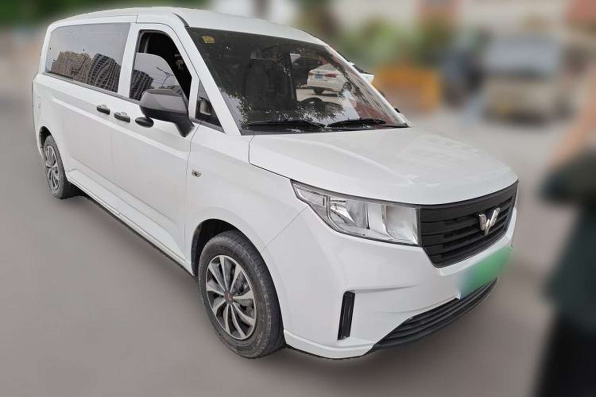 Used Wuling Zhengcheng 2021 1.5T Manual Comfort Version Front Right 45 Deg