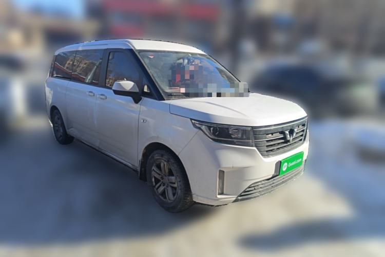 Used Wuling Zhengcheng 2021 1.5T Manual Luxury Version Front Right 45 Deg