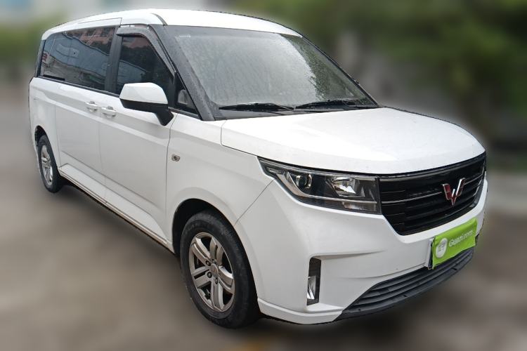 Used Wuling Zhengcheng 2021 1.5T Manual Luxury Version Front Right 45 Deg