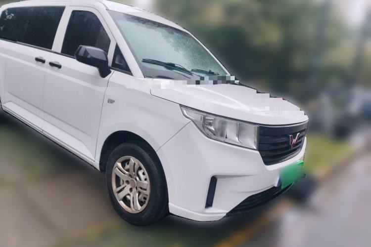 Used Wuling Zhengcheng 2021 1.5T Manual Comfort Version Front Right 45 Deg
