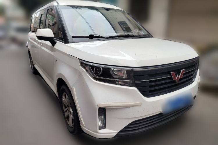 Used Wuling Zhengcheng 2021 1.5T Manual Luxury Version Front Right 45 Deg