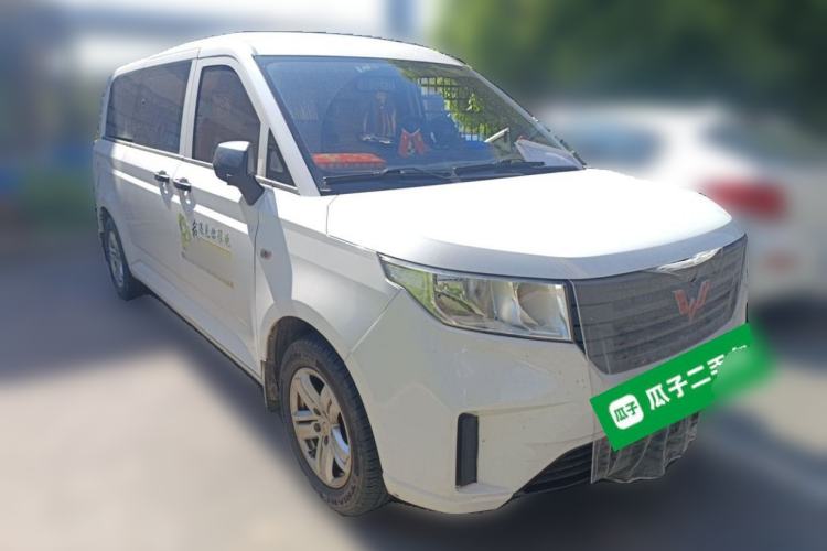 Used Wuling Zhengcheng 2021 1.5T Manual Comfort Version Front Right 45 Deg