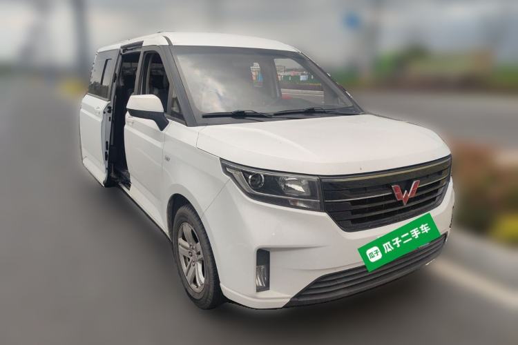 Used Wuling Zhengcheng 2021 1.5T Manual Luxury Commercial Vehicle Front Right 45 Deg