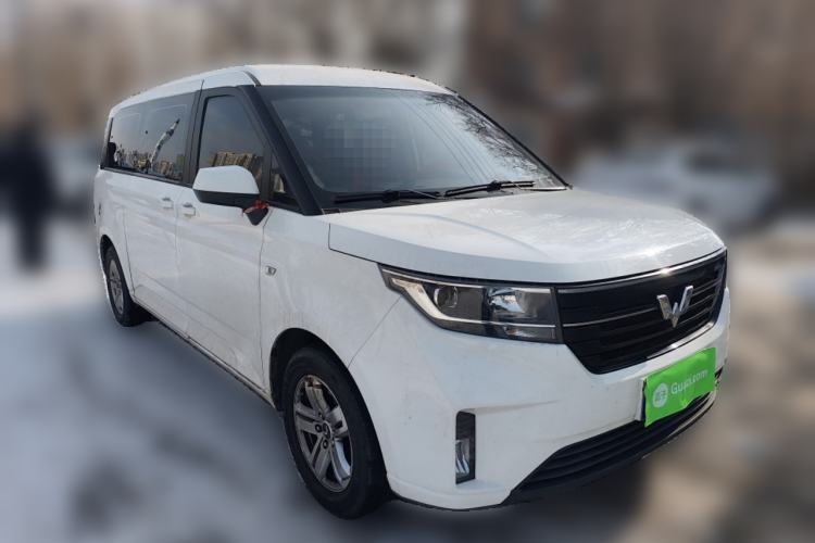 Used Wuling Zhengcheng 2021 1.5T Manual Luxury Version Front Right 45 Deg