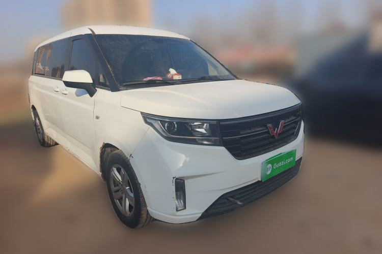 Used Wuling Zhengcheng 2021 1.5T Manual Luxury Version Front Right 45 Deg