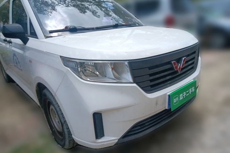 Used Wuling Zhengcheng 2021 1.5T Manual Comfort Version Front Right 45 Deg