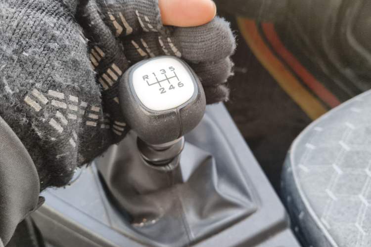 Used Wuling Zhengcheng 2021 1.5T Manual Comfort Version Gear Lever