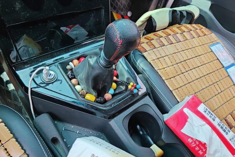 Used Wuling Zhengcheng 2021 1.5T Manual Luxury Version Gear Lever