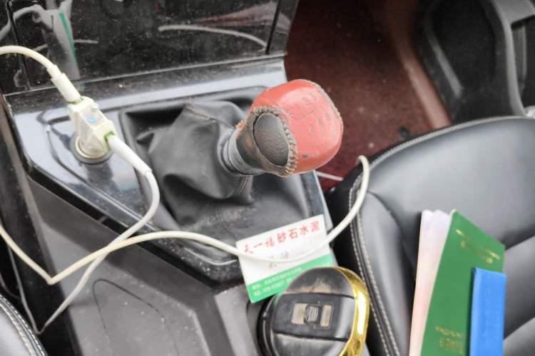 Used Wuling Zhengcheng 2021 1.5T Manual Luxury Version Gear Lever