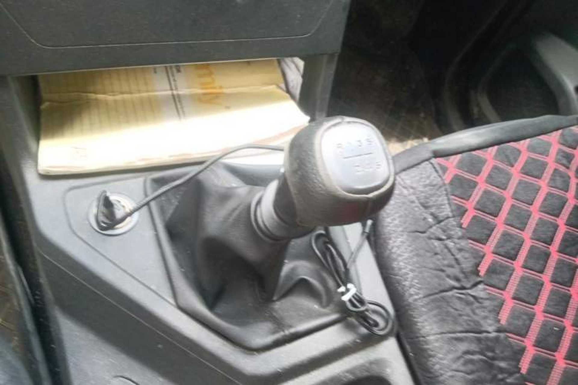 Used Wuling Zhengcheng 2021 1.5T Manual Comfort Version Gear Lever