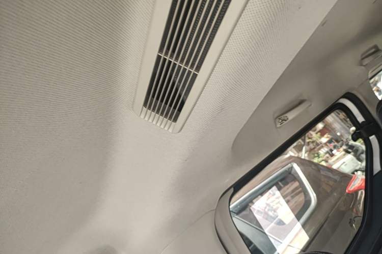 Used Wuling Zhengcheng 2021 1.5T Manual Luxury Version Headliner