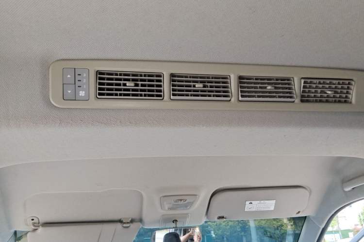Used Wuling Zhengcheng 2021 1.5T Manual Luxury Version Headliner