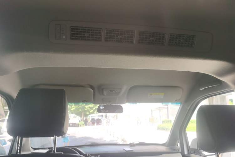 Used Wuling Zhengcheng 2021 1.5T Manual Luxury Version Headliner