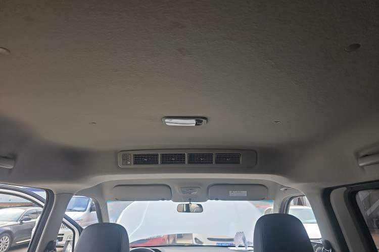 Used Wuling Zhengcheng 2021 1.5T Manual Luxury Version Headliner