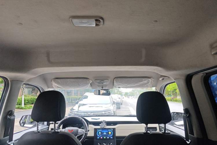 Used Wuling Zhengcheng 2021 1.5T Manual Comfort Version Headliner