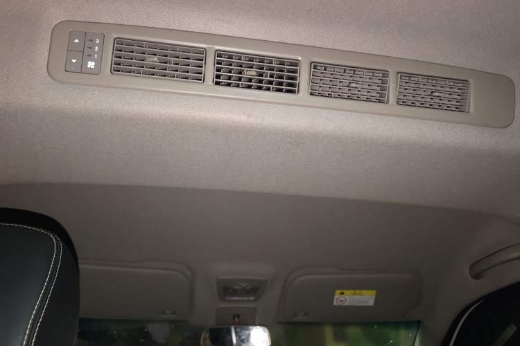Used Wuling Zhengcheng 2021 1.5T Manual Luxury Version Headliner
