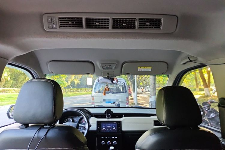 Used Wuling Zhengcheng 2021 1.5T Manual Luxury Version Headliner
