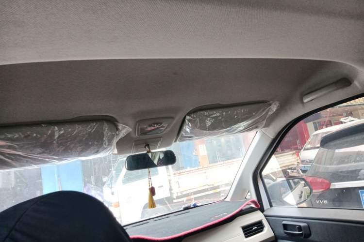 Used Wuling Zhengcheng 2021 1.5T Manual Comfort Version Headliner