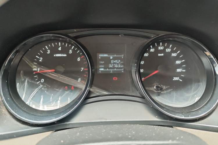 Used Wuling Zhengcheng 2021 1.5T Manual Comfort Version Instrument Cluster