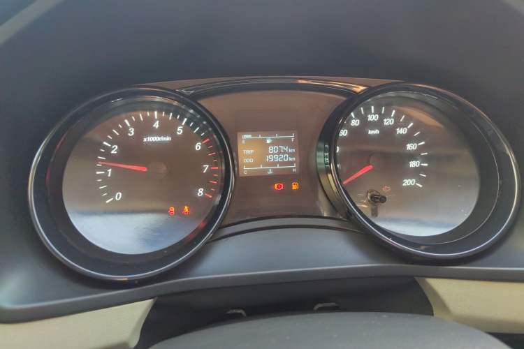 Used Wuling Zhengcheng 2021 1.5T Manual Comfort Version with Enclosed Windows Instrument Cluster