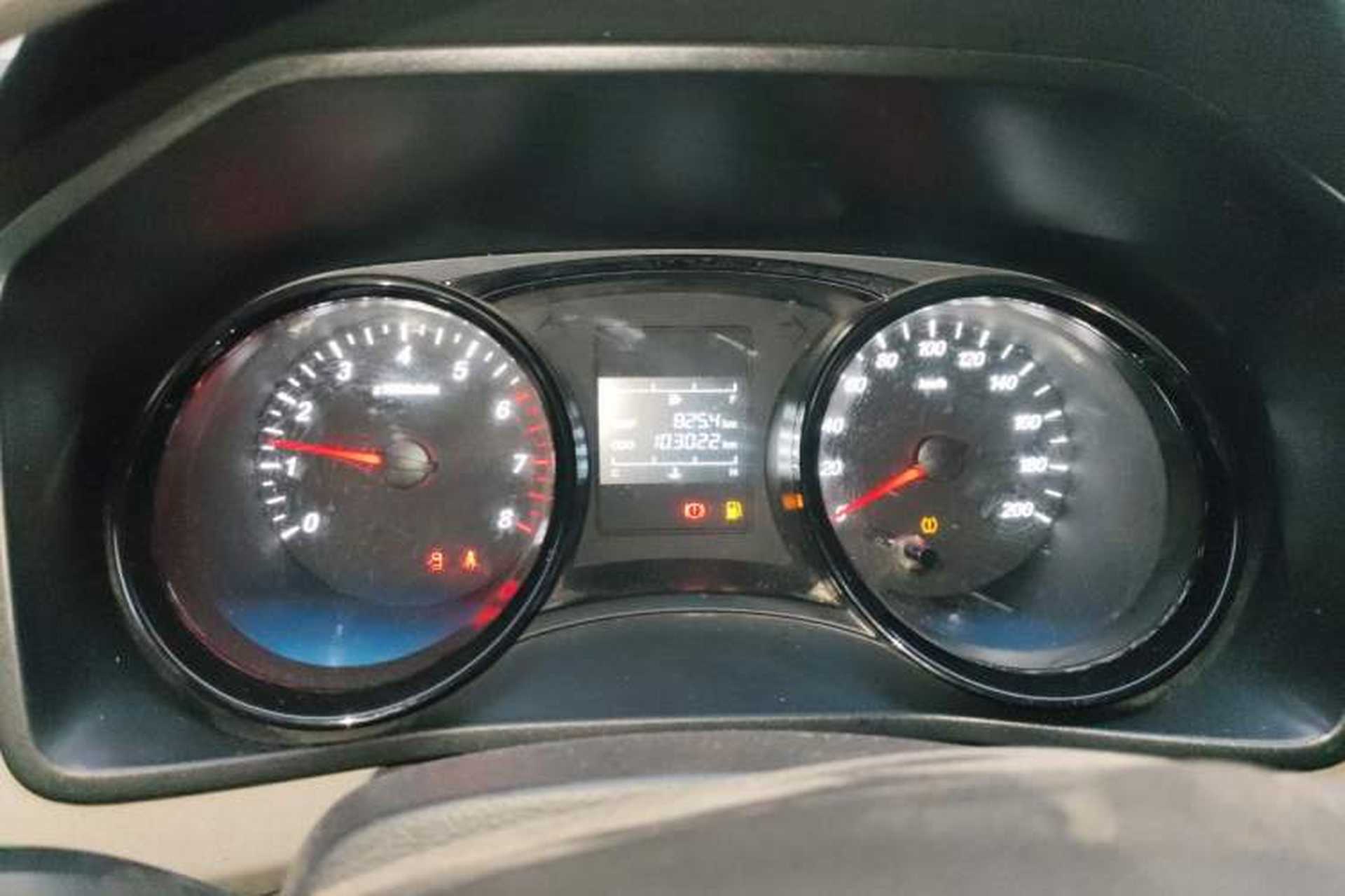 Used Wuling Zhengcheng 2021 1.5T Manual Comfort Version Instrument Cluster