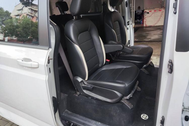 Used Wuling Zhengcheng 2021 1.5T Manual Luxury Version Interior 10