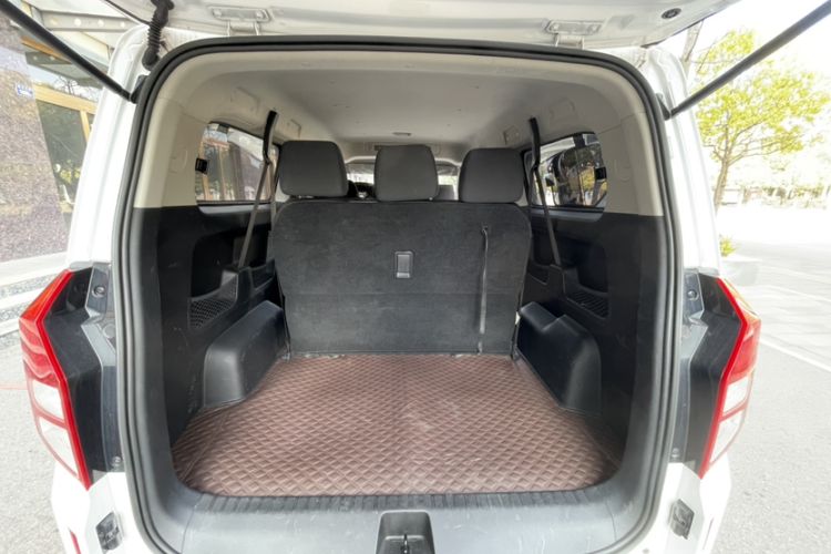 Used Wuling Zhengcheng 2021 1.5T Manual Comfort Version Interior 2