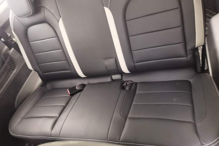 Used Wuling Zhengcheng 2021 1.5T Manual Luxury Version Interior 4