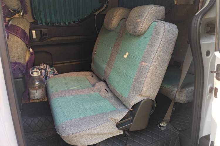 Used Wuling Zhengcheng 2021 1.5T Manual Luxury Version Interior 4