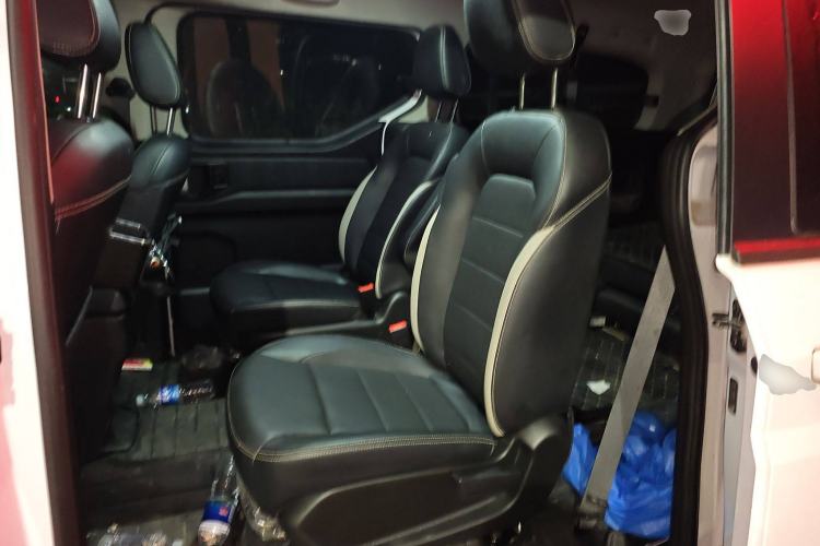 Used Wuling Zhengcheng 2021 1.5T Manual Luxury Version Interior 4