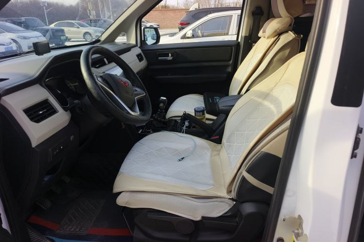 Used Wuling Zhengcheng 2021 1.5T Manual Luxury Version Left Front Seat