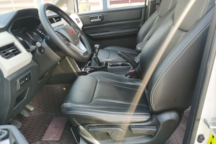 Used Wuling Zhengcheng 2021 1.5T Manual Luxury Version Left Front Seat