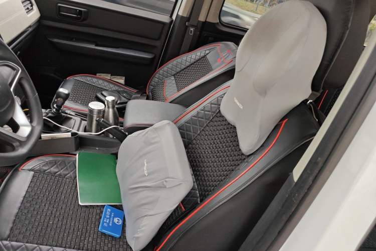 Used Wuling Zhengcheng 2021 1.5T Manual Comfort Version Left Front Seat
