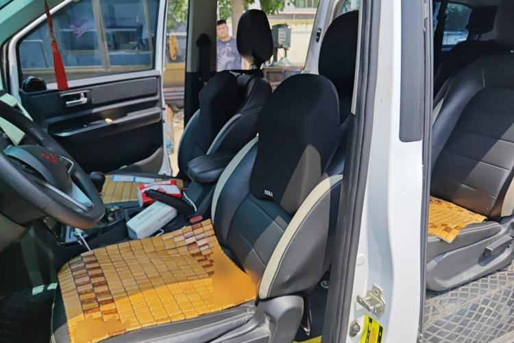 Used Wuling Zhengcheng 2021 1.5T Manual Luxury Version Left Front Seat