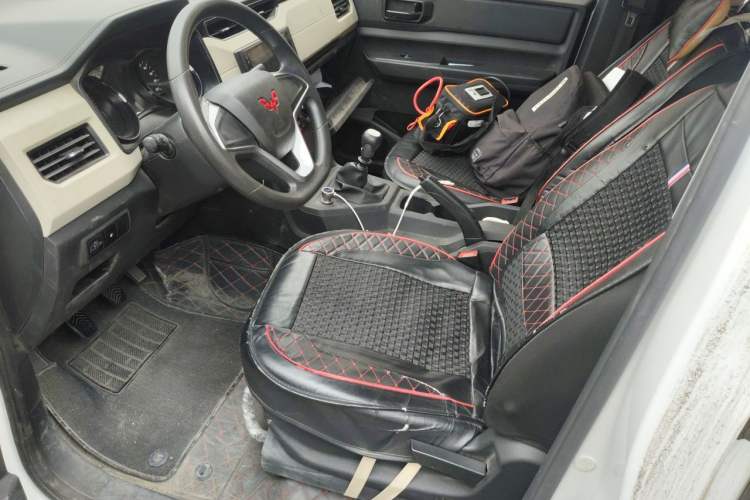 Used Wuling Zhengcheng 2021 1.5T Manual Comfort Version Left Front Seat
