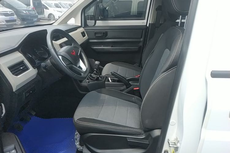 Used Wuling Zhengcheng 2021 1.5T Manual Comfort Version Left Front Seat
