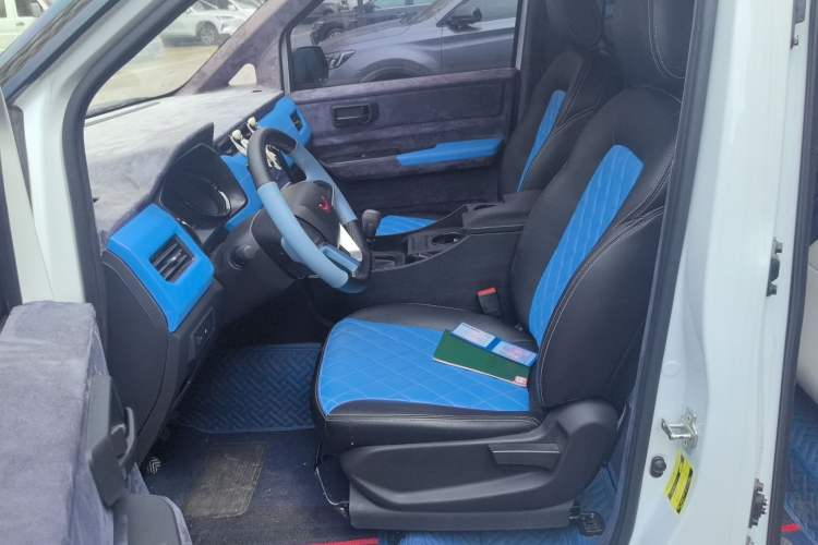 Used Wuling Zhengcheng 2021 1.5T Manual Comfort Version Left Front Seat