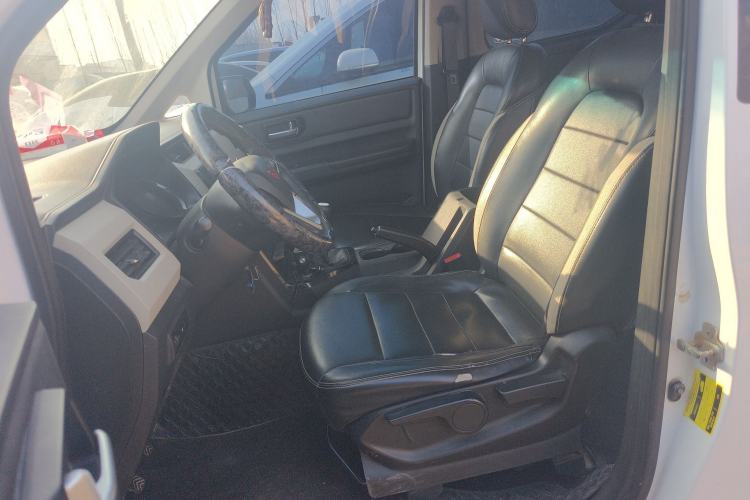 Used Wuling Zhengcheng 2021 1.5T Manual Luxury Version Left Front Seat