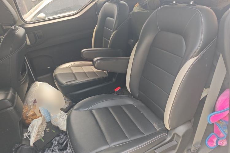 Used Wuling Zhengcheng 2021 1.5T Manual Luxury Version Left Rear Seat