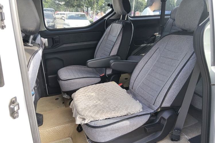 Used Wuling Zhengcheng 2021 1.5T Manual Luxury Version Left Rear Seat