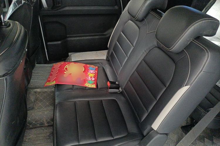 Used Wuling Zhengcheng 2021 1.5T Manual Luxury Commercial Vehicle Left Rear Seat