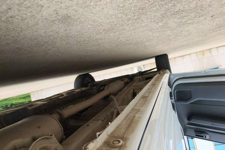 Used Wuling Zhengcheng 2021 1.5T Manual Comfort Version Left Side Sill
