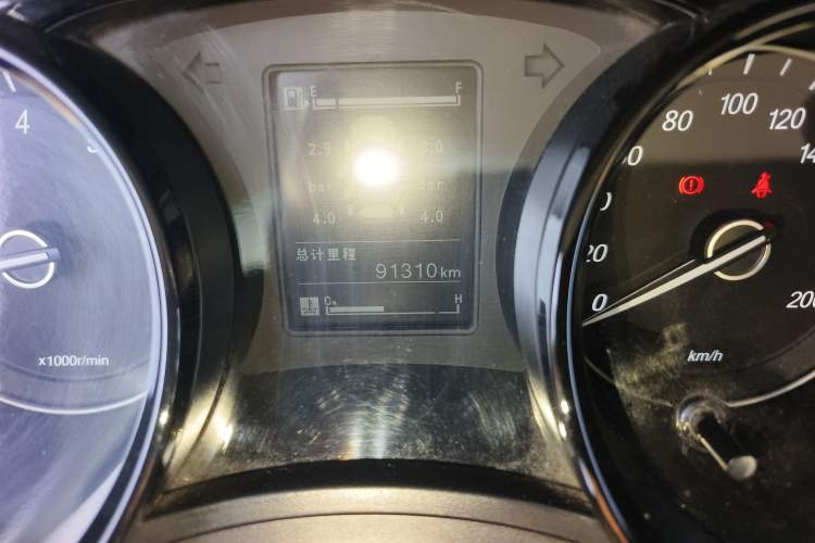 Used Wuling Zhengcheng 2021 1.5T Manual Luxury Version Odometer Close Up