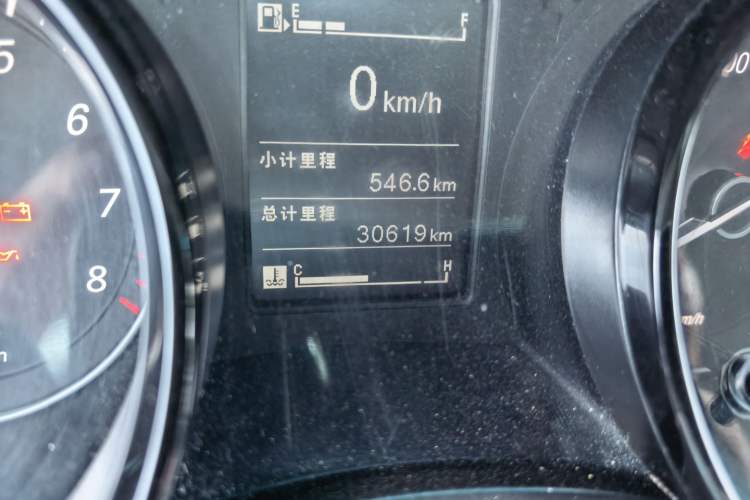 Used Wuling Zhengcheng 2021 1.5T Manual Luxury Version Odometer Close Up