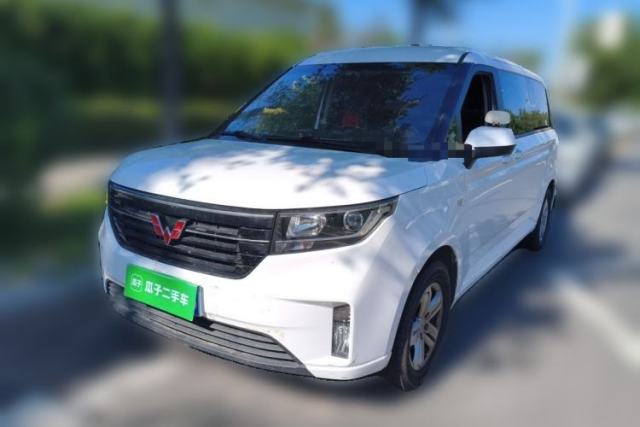 Ojetý Wuling Zhengcheng 2021 1.5T Manual Luxury Version