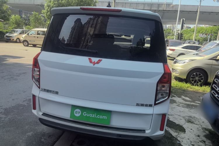 Used Wuling Zhengcheng 2021 1.5T Manual Luxury Version Rear
