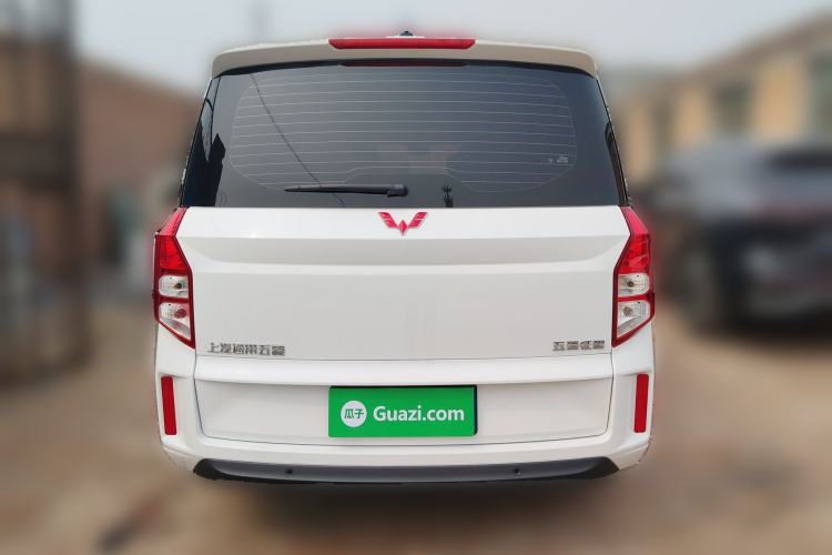 Used Wuling Zhengcheng 2021 1.5T Manual Luxury Version Rear