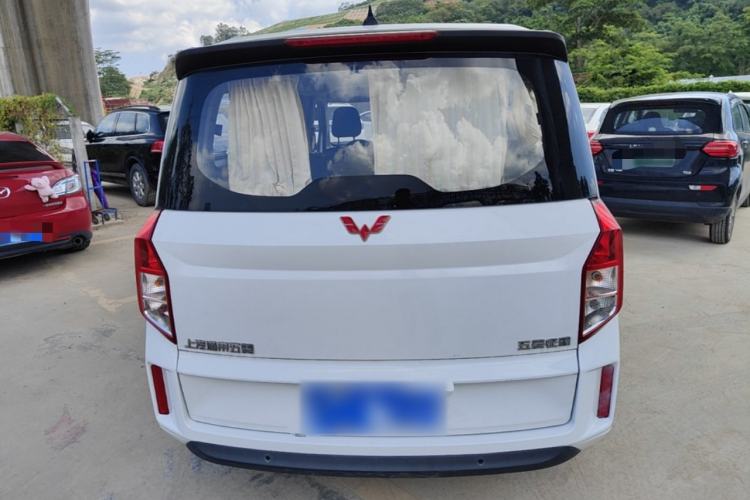 Used Wuling Zhengcheng 2021 1.5T Manual Comfort Version Rear