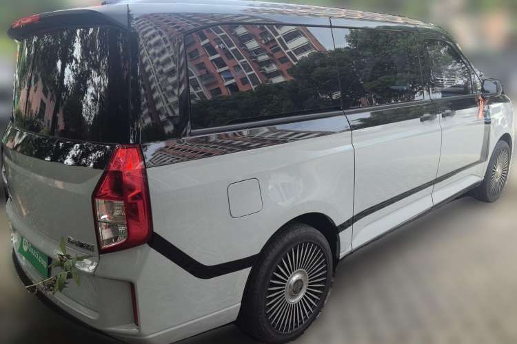 Used Wuling Zhengcheng 2021 1.5T Manual Comfort Version Rear Right 45 Deg