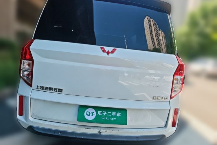 Used Wuling Zhengcheng 2021 1.5T Manual Comfort Version Rear
